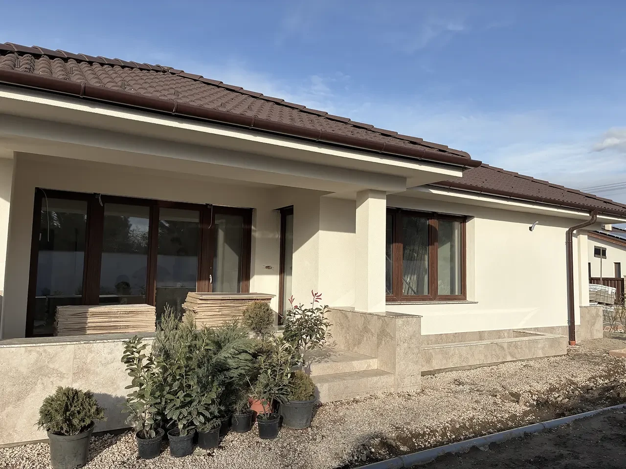 Földszintes családi ház fedett terasszal Nyíregyházán, 164 m²